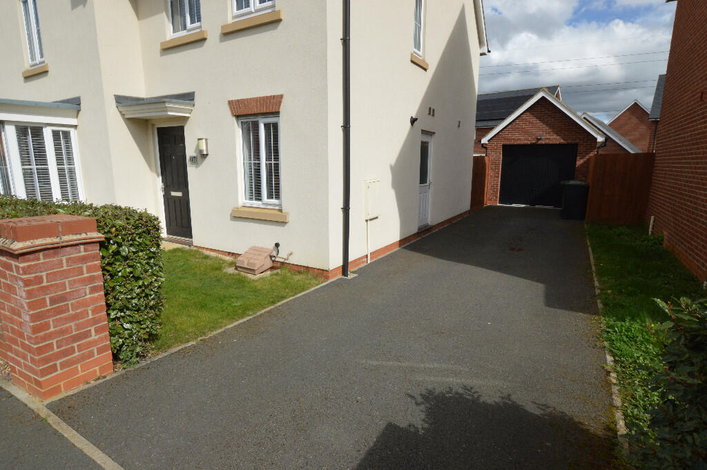 Garage &amp; Driveway