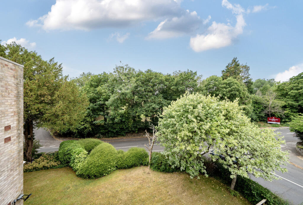 1317860-4-6863b2f...