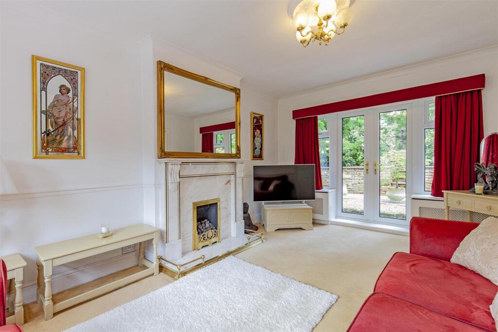 Reception Room-3.jpg