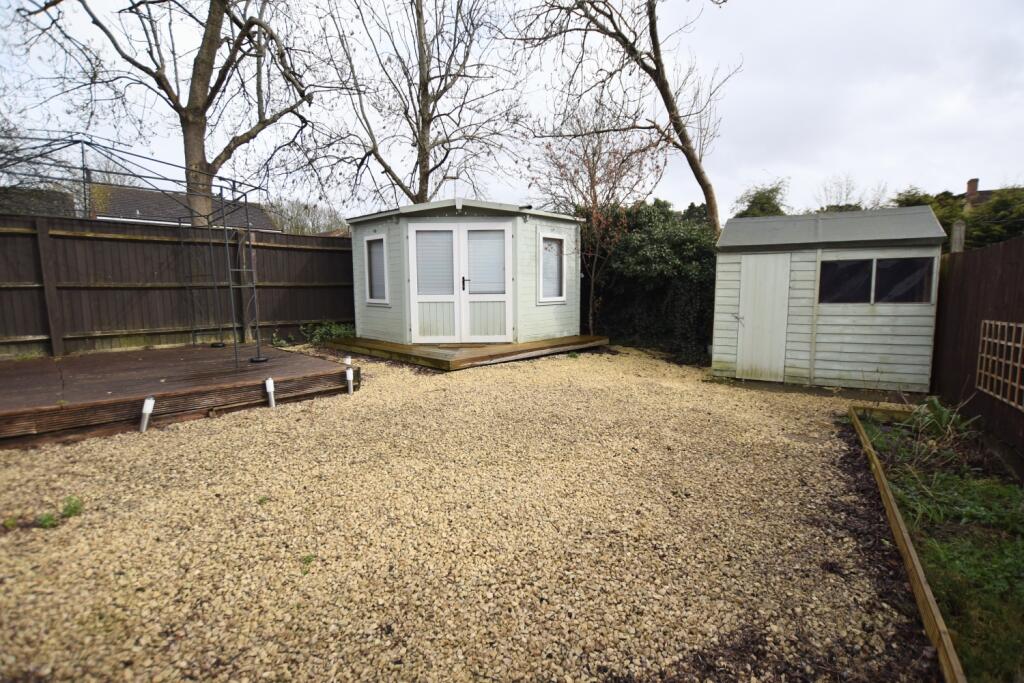 1 Nursery Gardens sheds