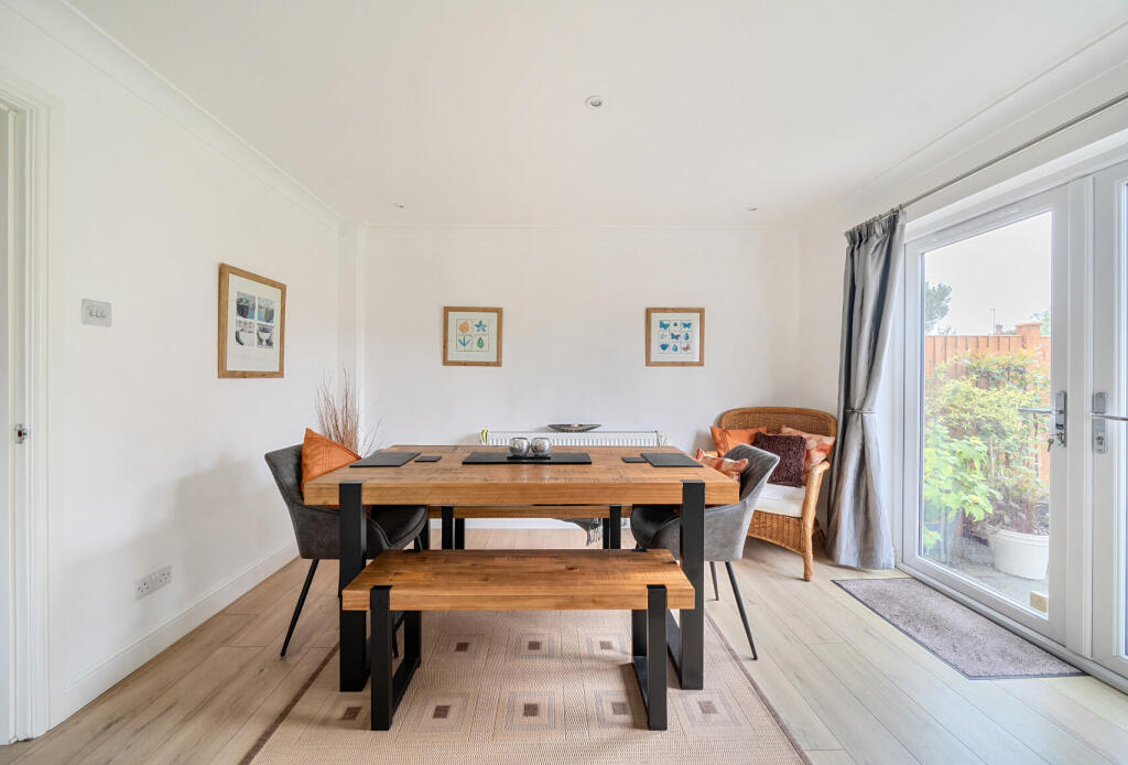 1306668-4-6841a48...