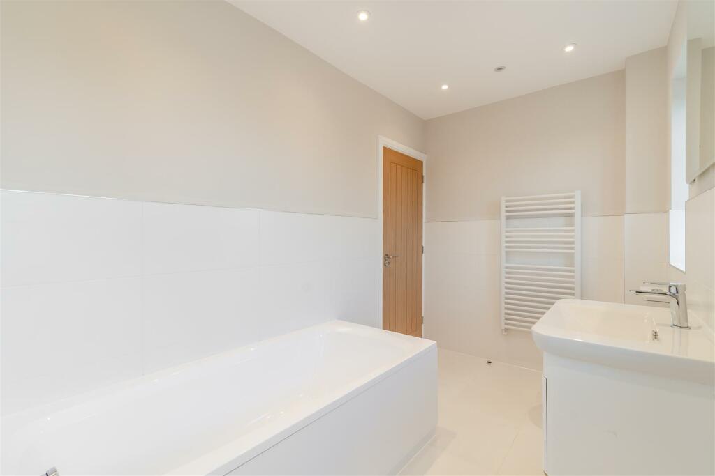 8575703-interior26.jpg