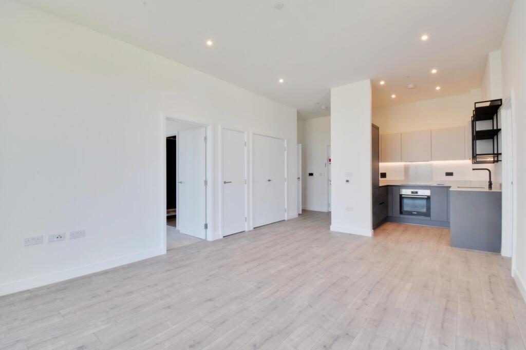 Davidson Frost-Wellings, DFW, Union Court, Watford