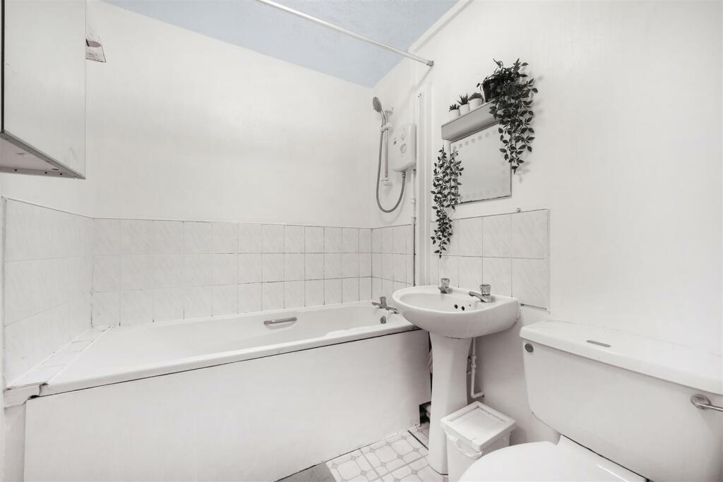 Flat 24, Haversham Court - CCLj2DRy51NgcfMiYX7k.jp