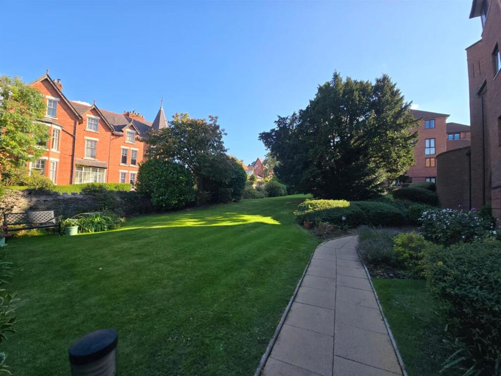 WhatsApp Image 2025-09-26 at 15.47.15_721915f8.jpg