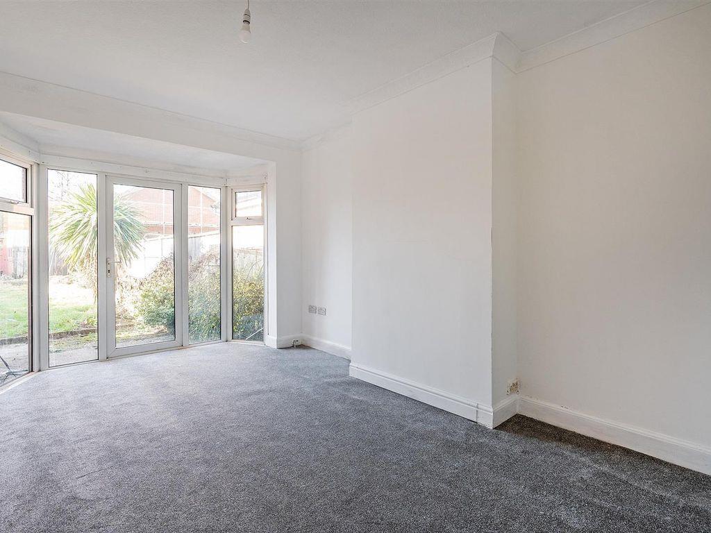 Living room Lode.jpg