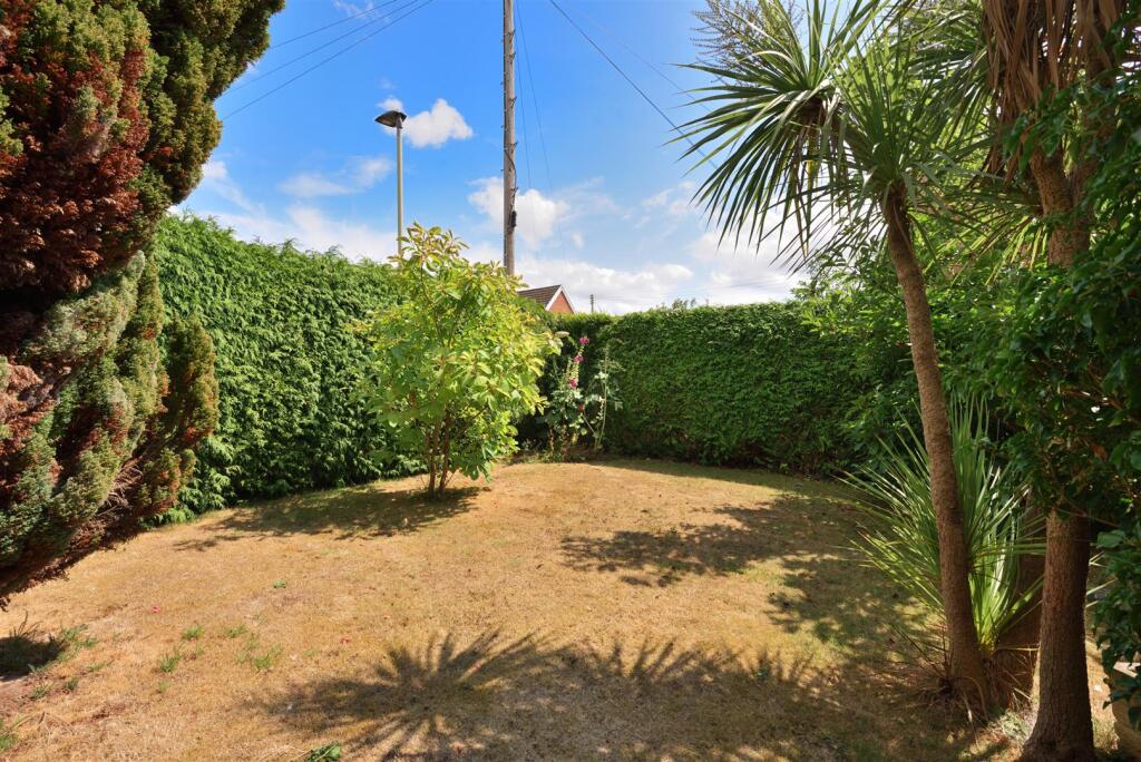 6 Croft Road Clehonger (19).jpg