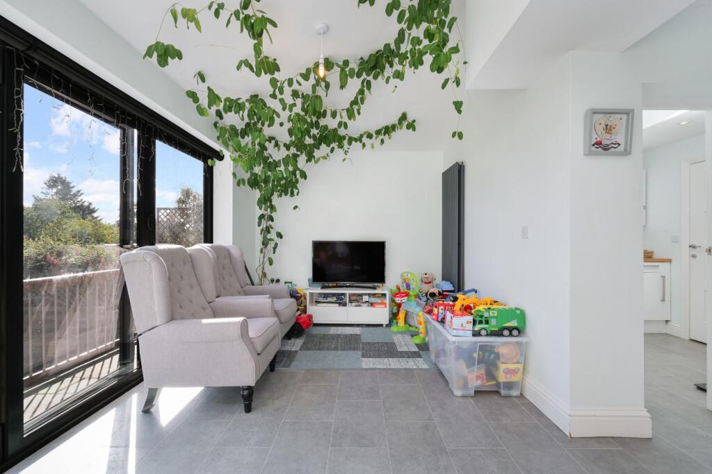 WALSINGHAM GARDENS (10).jpg