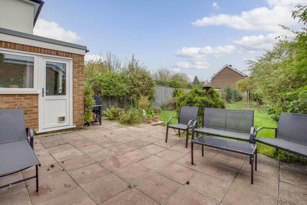 20 Beechwood Clos...