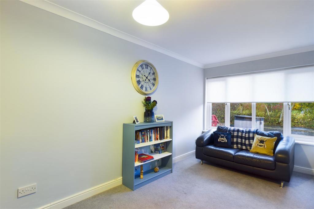Family Room/Bedroom 5