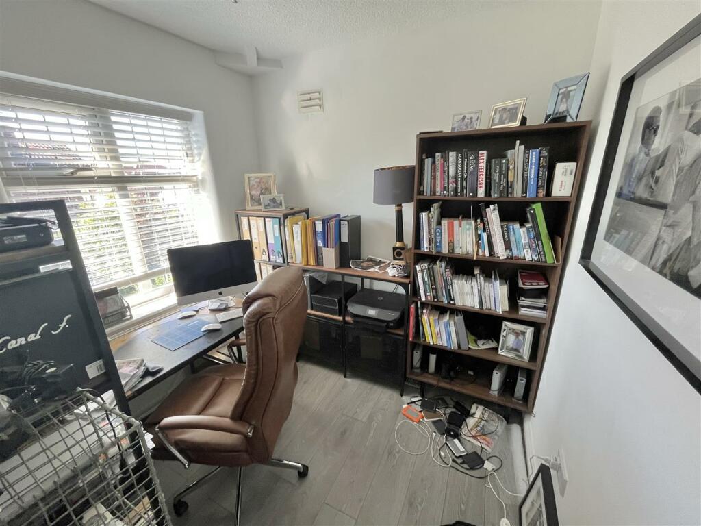 Bedroom 3.jpg