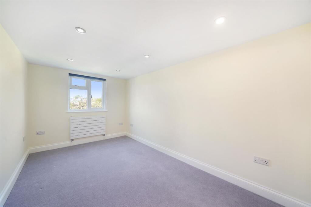 BEDROOM 4 (loft)