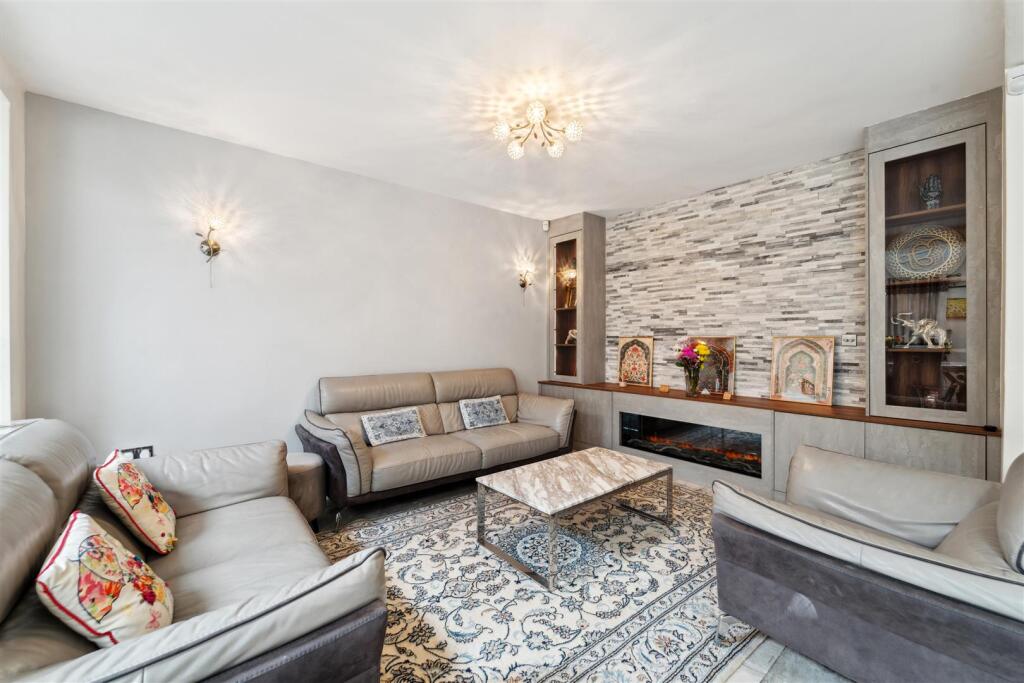 Living/Dining Kitchen