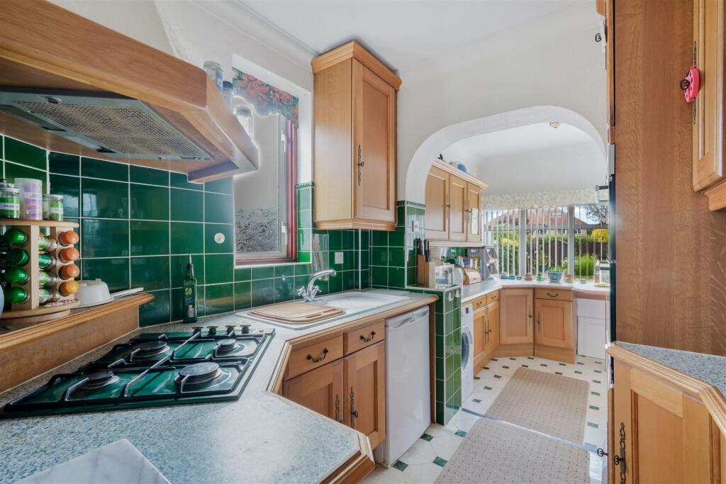 WAVERLEY ROAD,  (14 FROM 24)-13.jpg