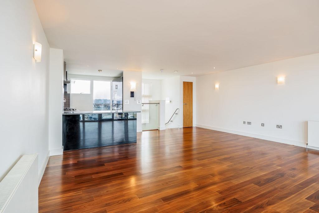 1002OrchardPlaza-22.jpg