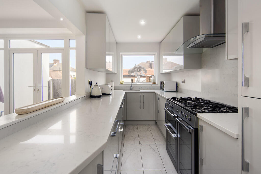 12_Kitchen