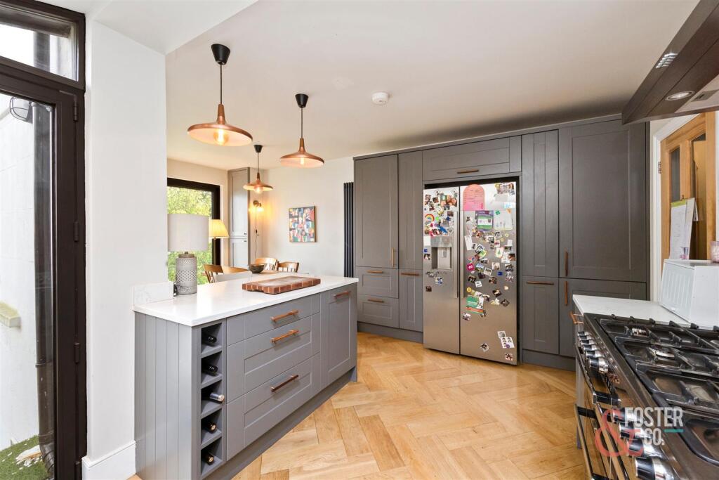 Compton Road, 20-023.JPG