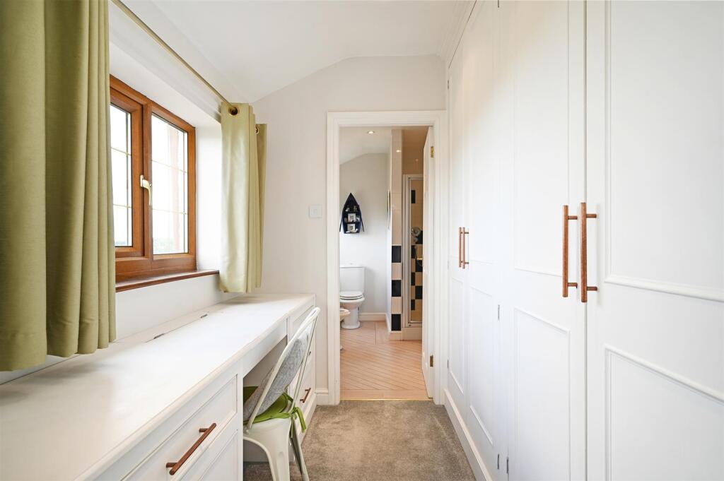 Bedroom 2 Dressing Room