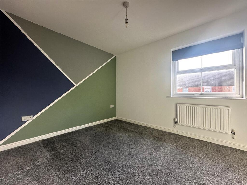 Bedroom 2 I.jpg