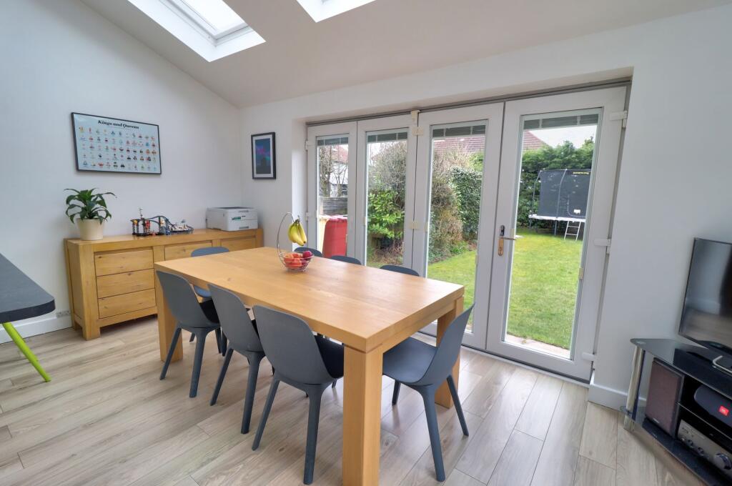 Kitchen/Dining Room/Lounge