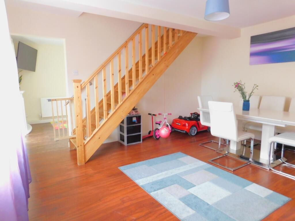 71 thames road (5)
