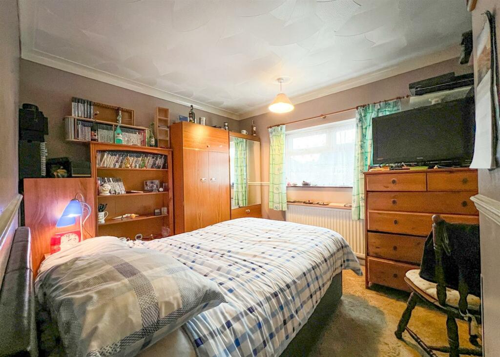 BEDROOM TWO