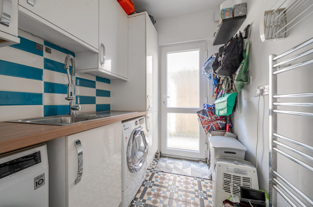 1309405-17-684996...