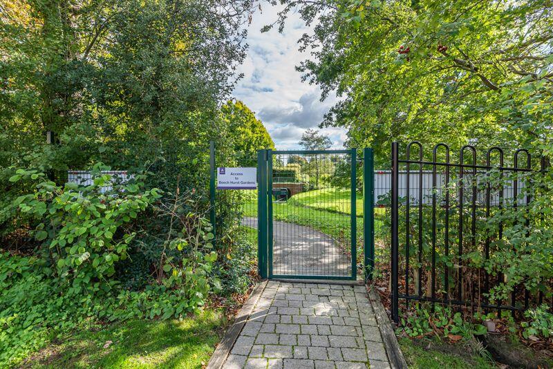 Entrance from Beech Hurst Gardens