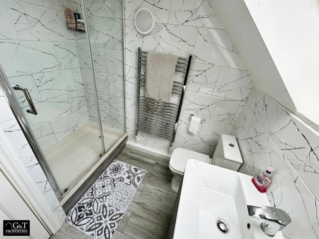 Master En-Suite