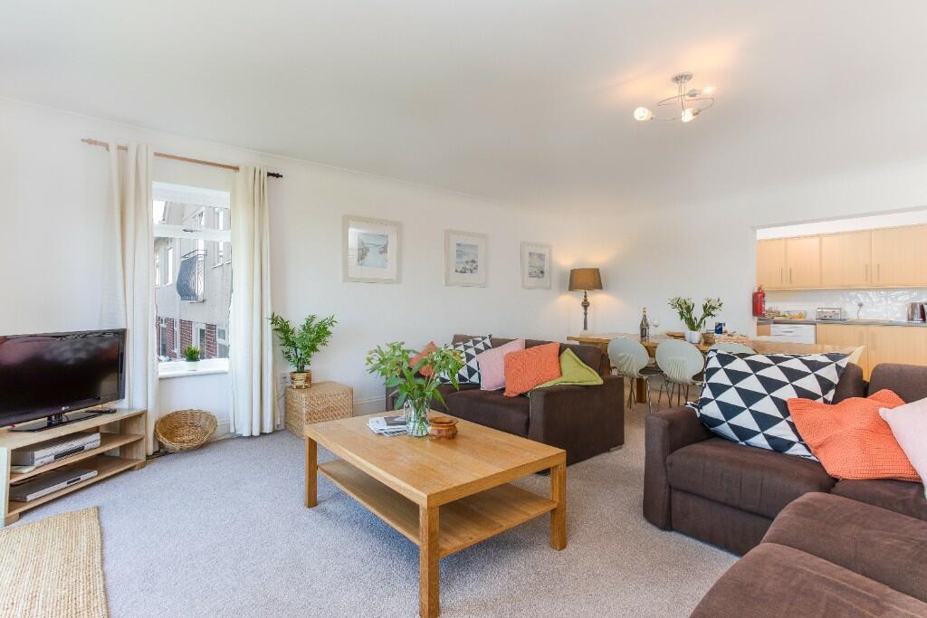 Ground Floor sitting