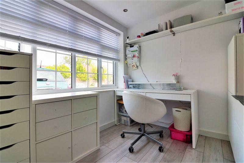 Office/Bedroom 4