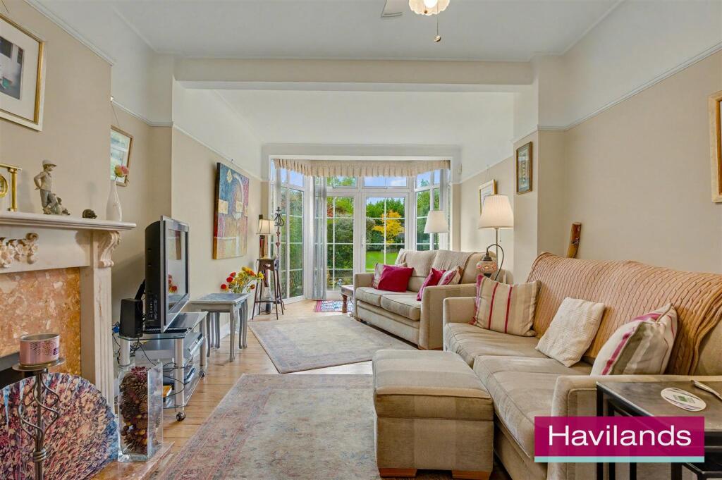 Bincote Road EN2-10.jpg