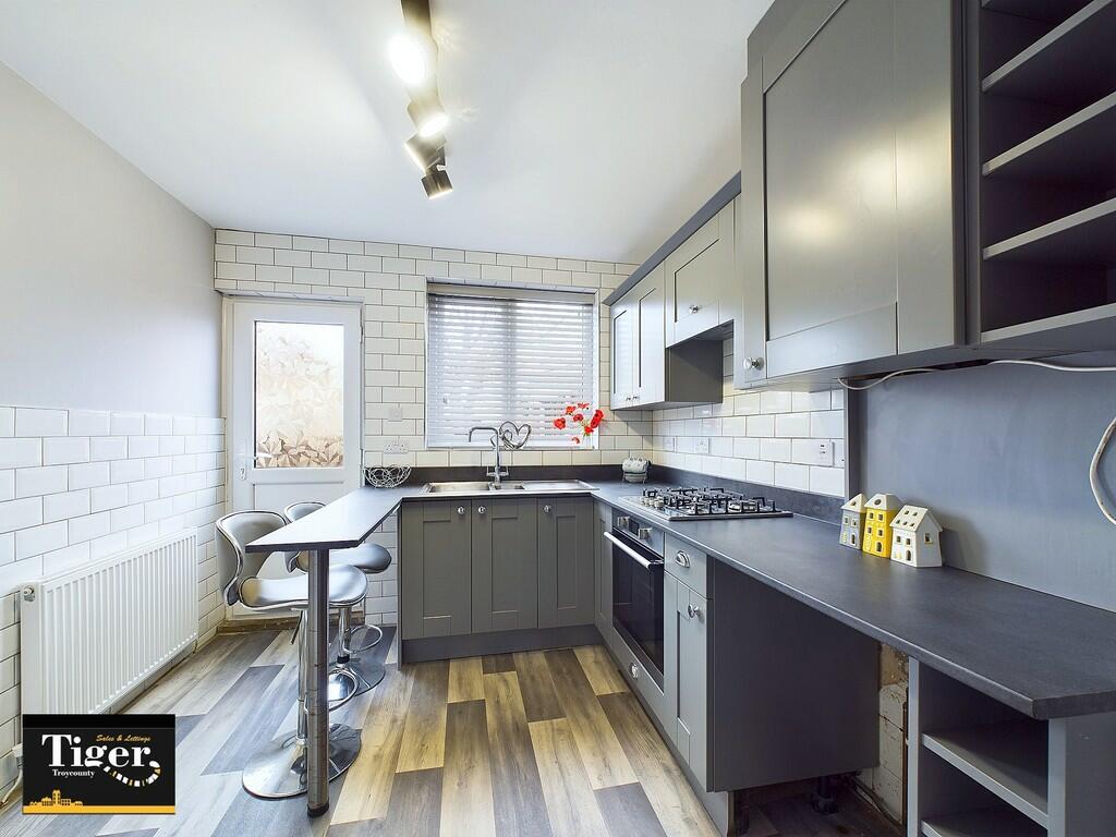 CAM02176G0-PR0406...