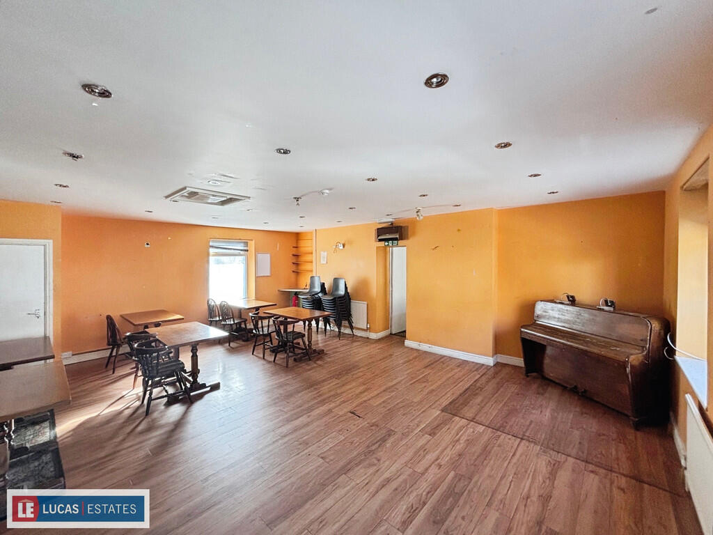 e3b8e6eb-AB-4FE4-...