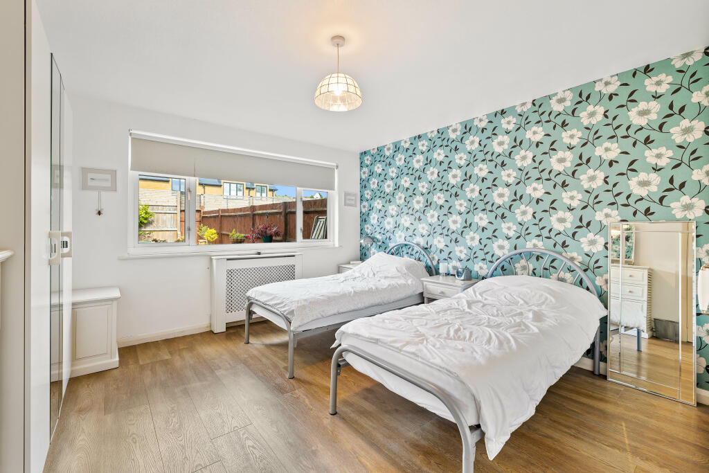 Images1-1.jpg