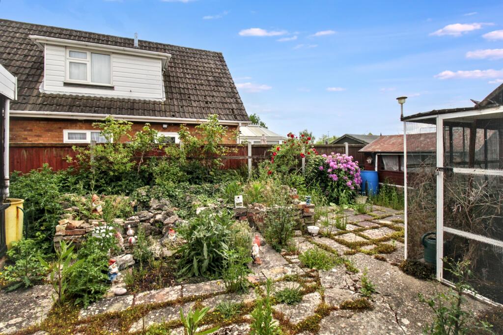 13 Plantation Road, Boreham, Essex, CM3 3EA
