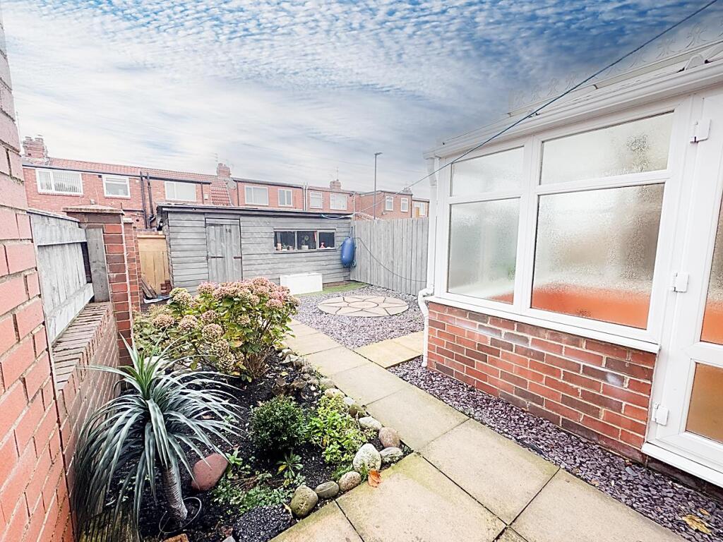 Garden &amp; Parking