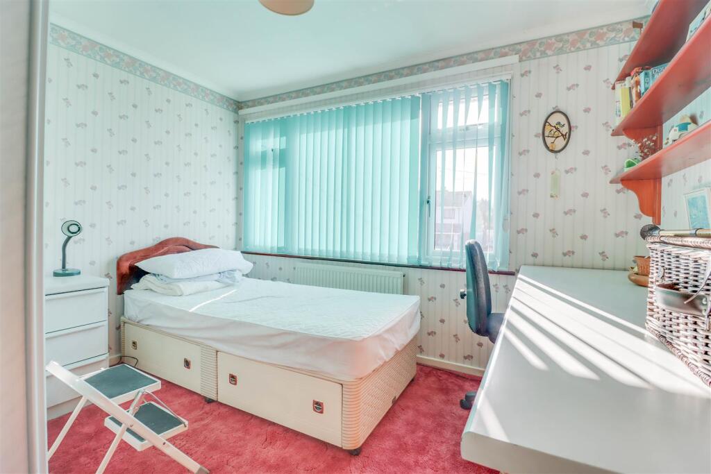 15 MERLIN WAY INSIDE-8.jpg