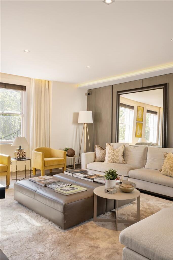 Flat A, 54 Cadogan Square Hi-3.jpg