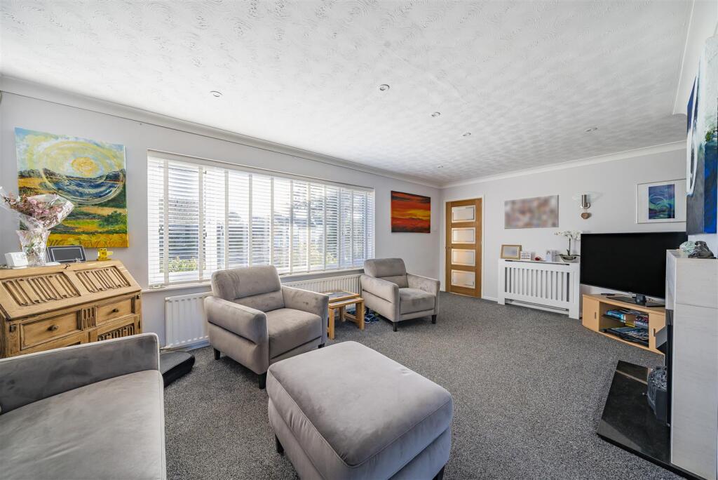 6746209a01331-1217559 (3).jpg