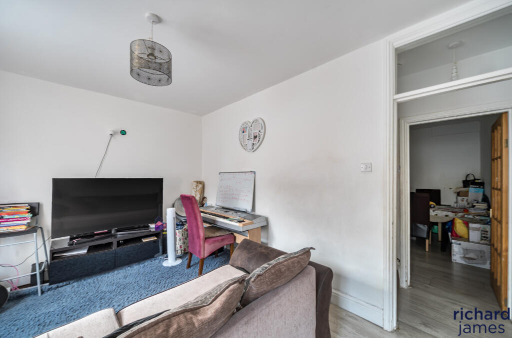 f8de18710a454b40affe12cf420da4bb