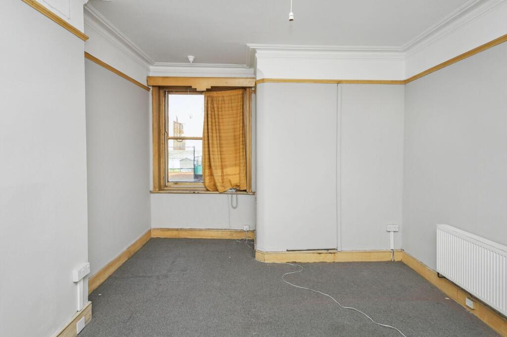 60 Delaware Mansions, Delaware Road, Maida Vale, London, W9 2LJ