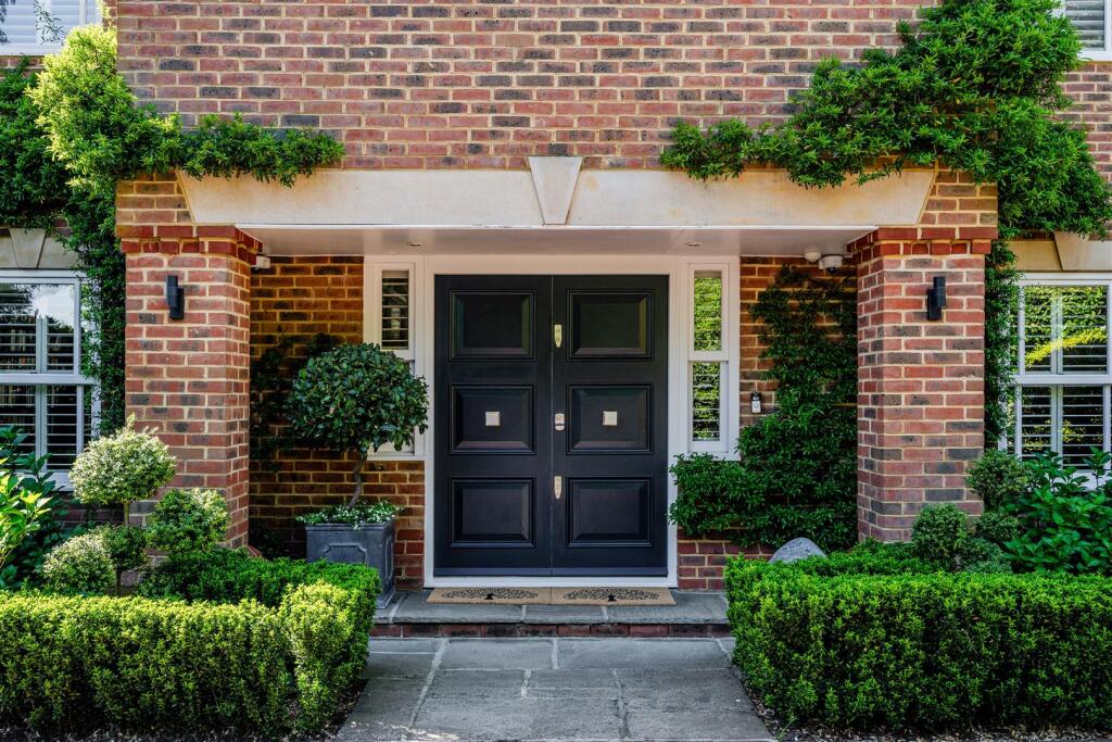 WHISTLER HOUSE EXTERNALS  (4).jpg