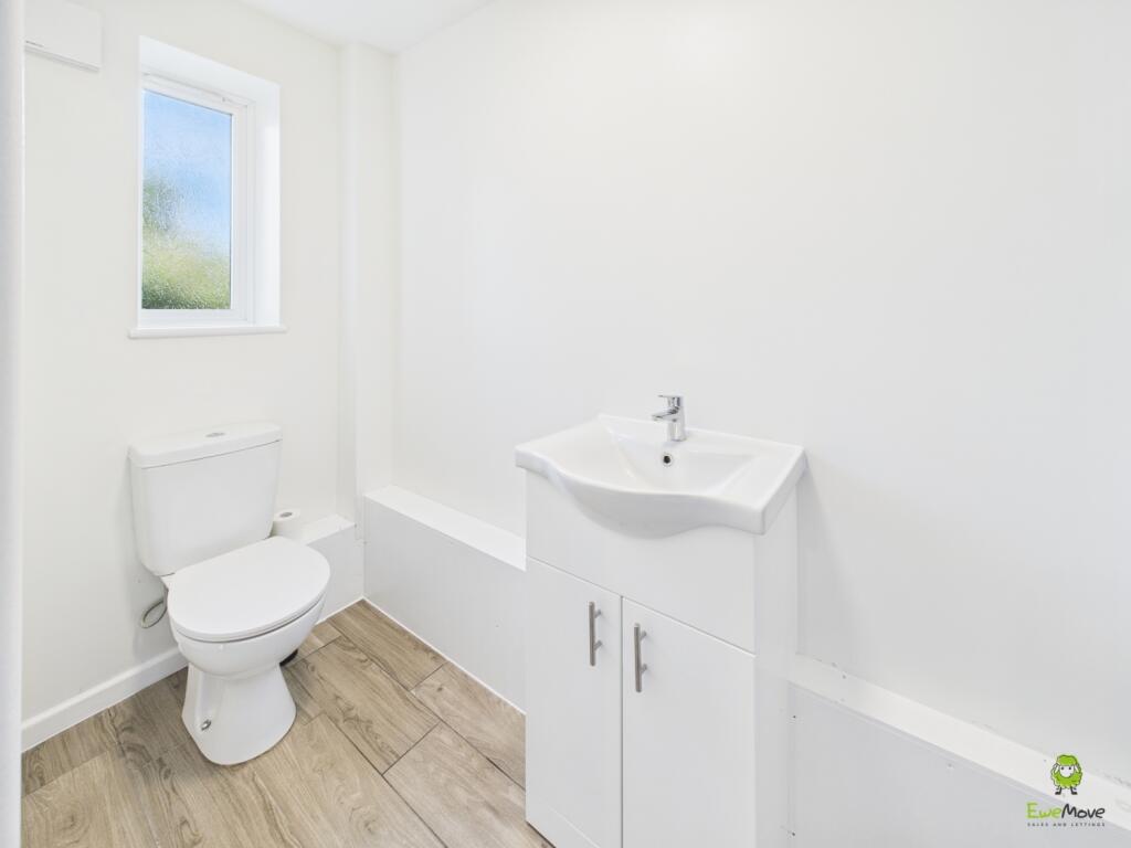 Presented by Clinton at EweMove Bexleyheath and Da