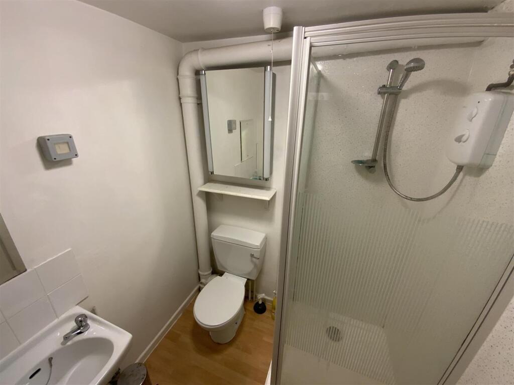 Flat 6