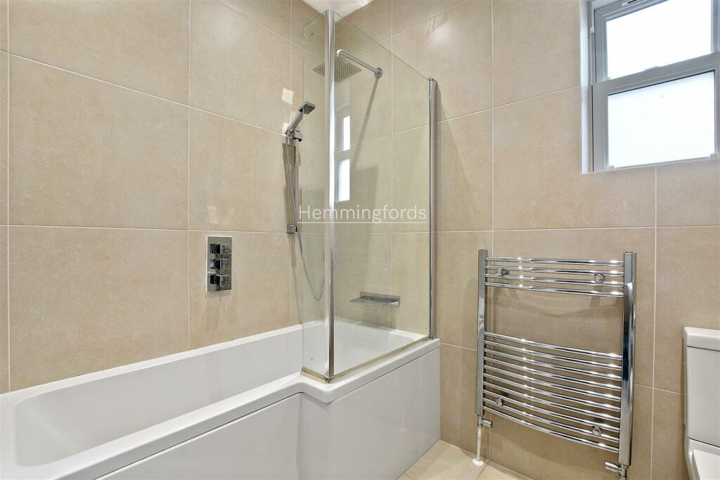 04-GCHMF - Flat 1 64 Paddington St - Ensuite -Orig