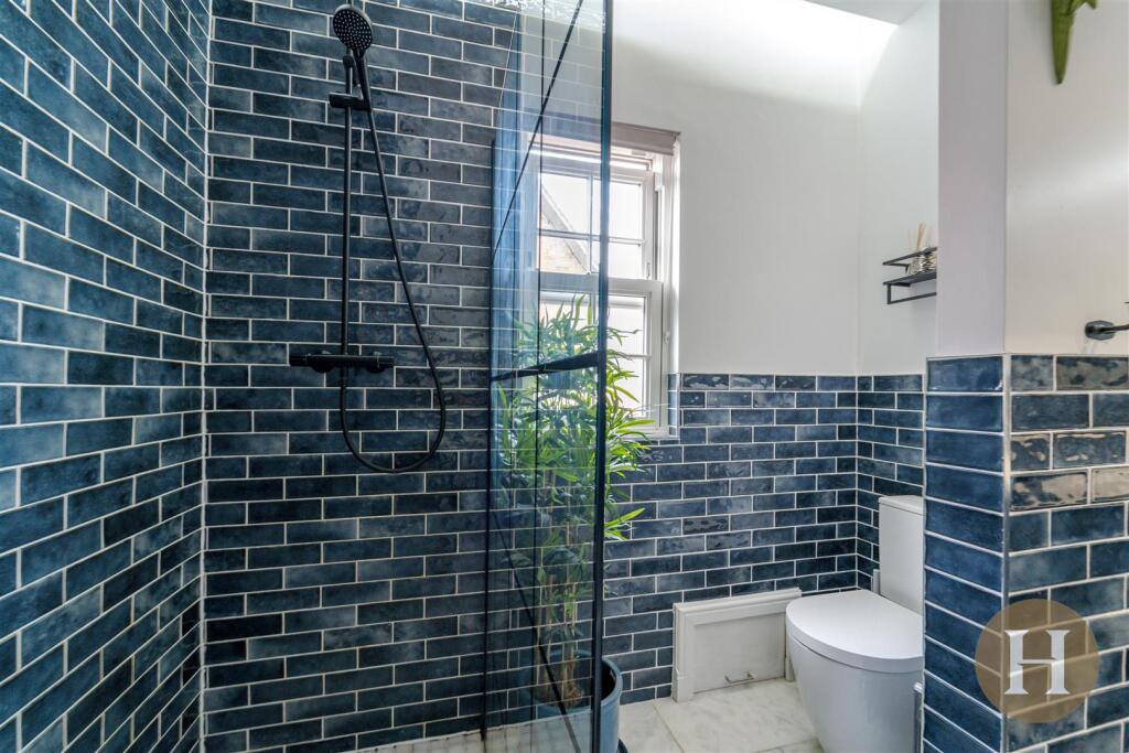 Hadleigh Estate Agents-27.jpg