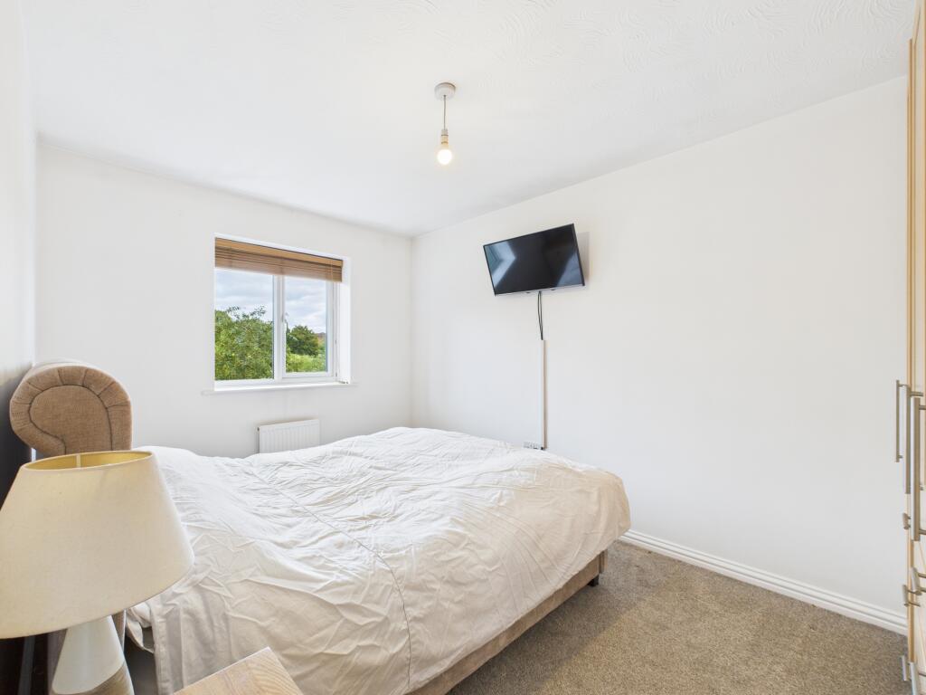 CAM03860G0-PR0440-STILL010