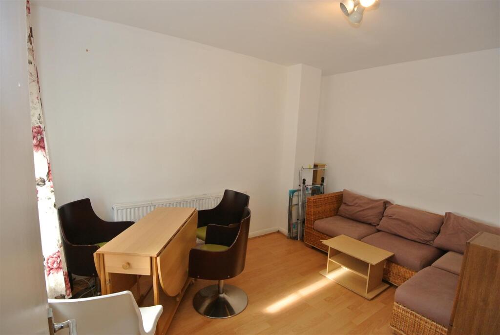 Living Room - Copy.JPG