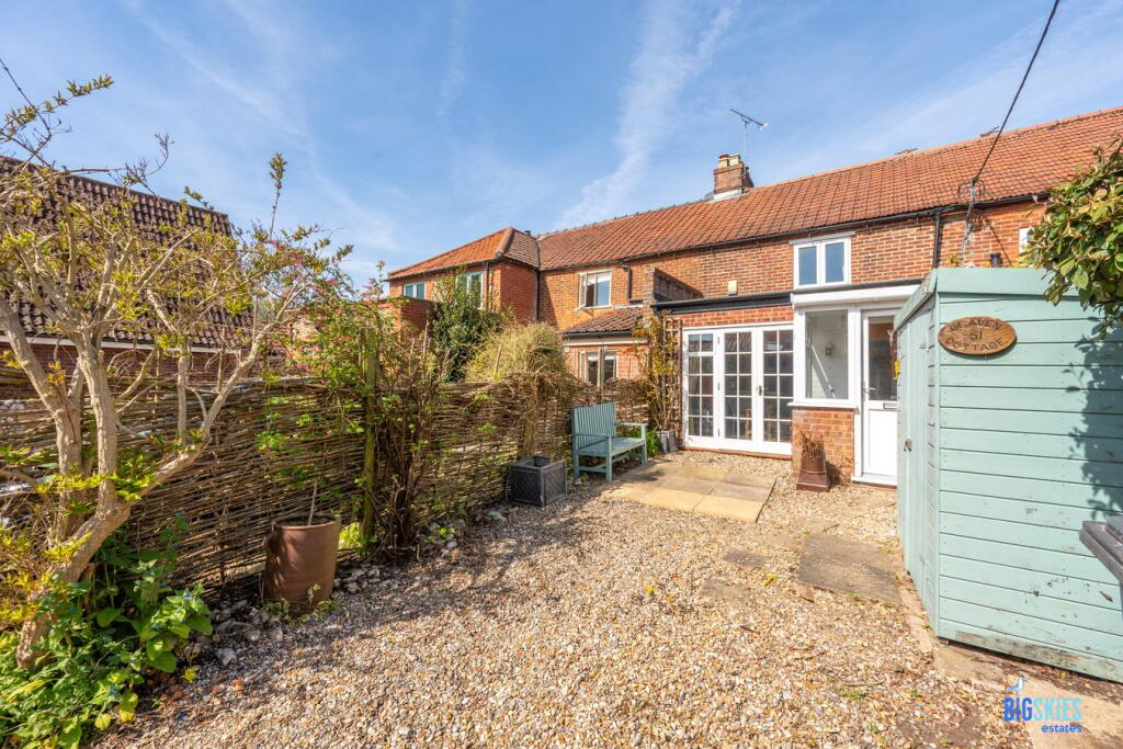 Parking &amp; Garden